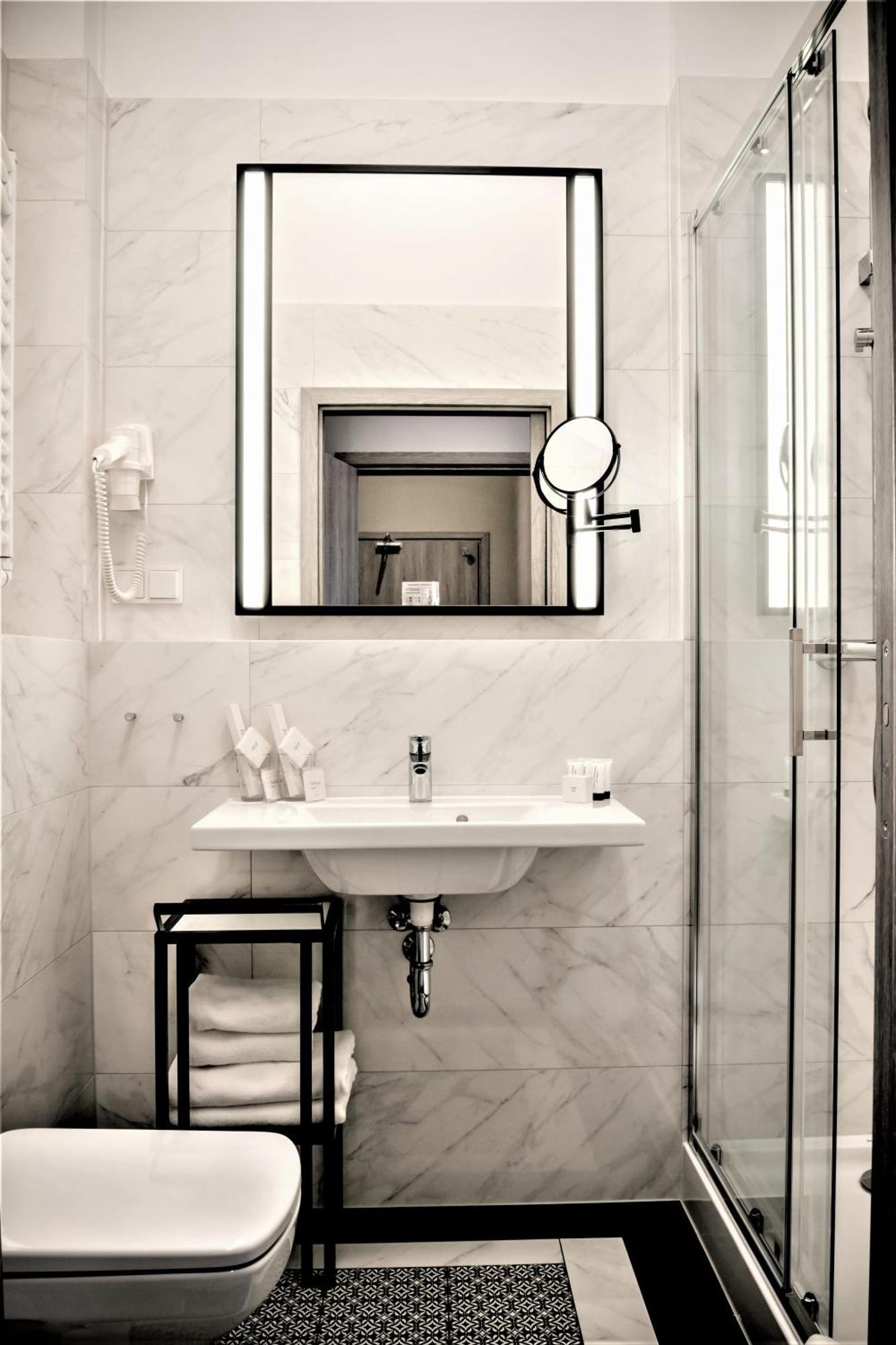 Amber Design Aparthotel